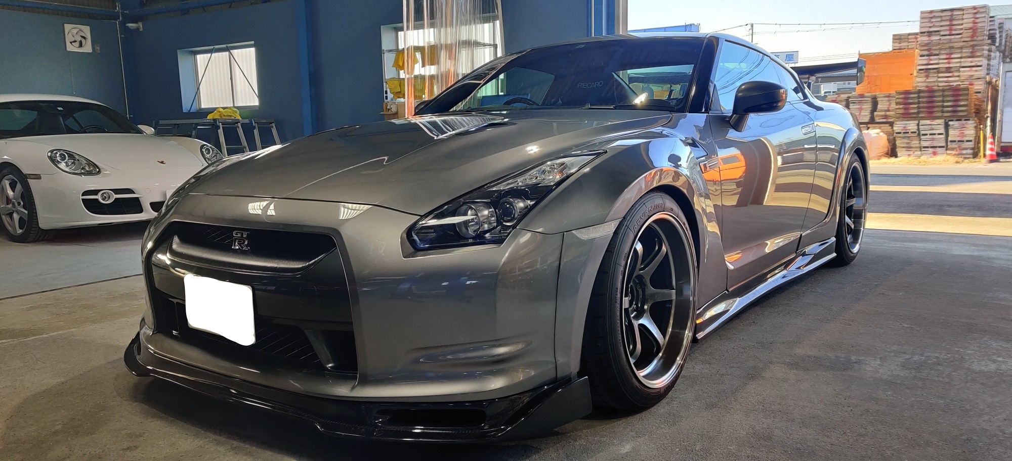 R35 GTR センタースイッチパネル故障修理|明石 神戸 姫路 - ポルシェ専門店|輸入車・外車整備やカスタム|買取ならWONDER four  AUTOMOTIVE(ワンフォア)|兵庫県|明石